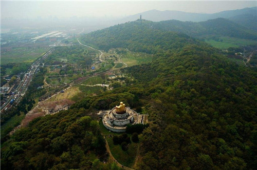 Grande Buddha Dorato sul monte Shangfang a Suzhou - Chen Chong